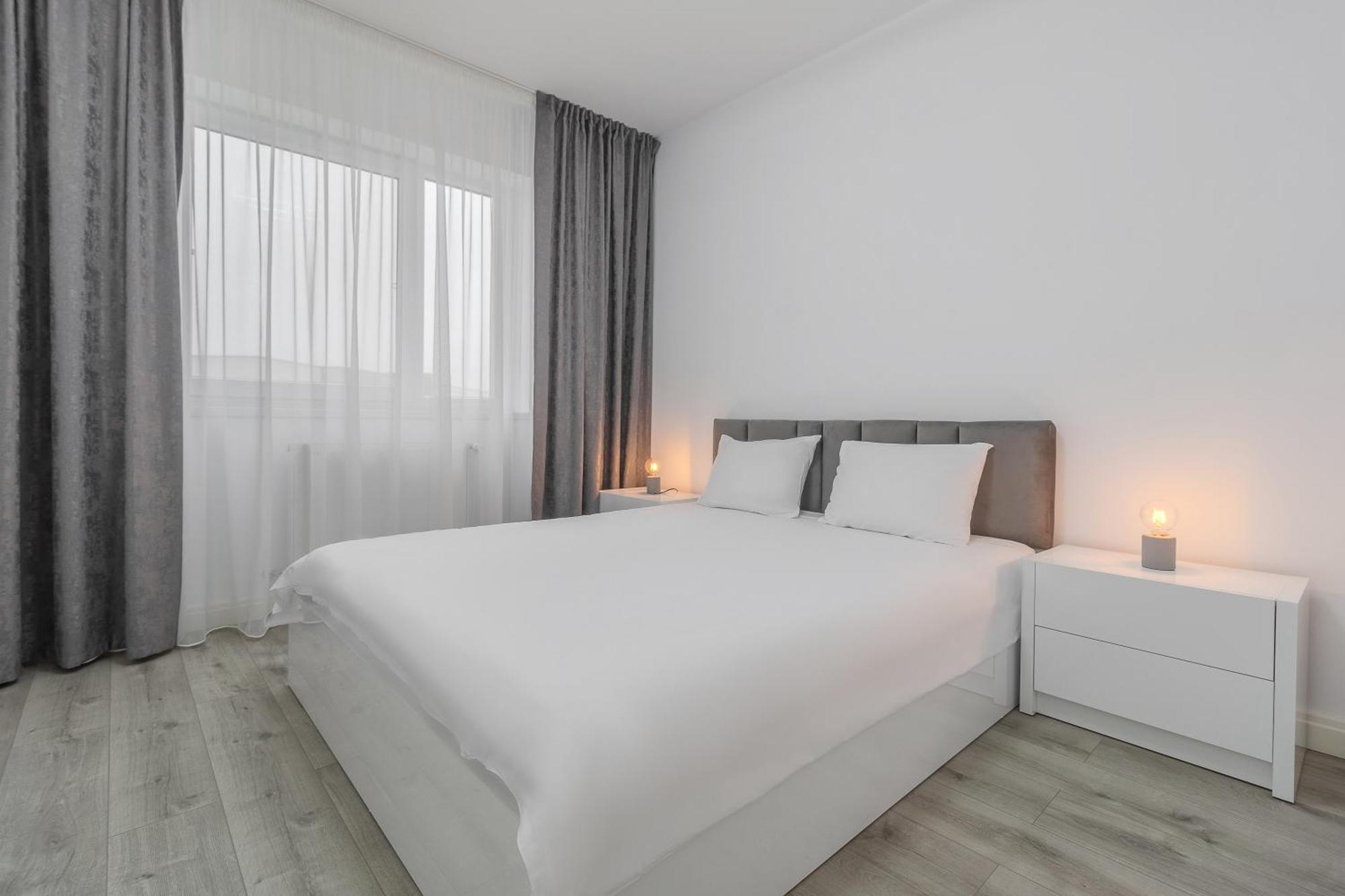 Pure Flat Apartment Oradea Bagian luar foto