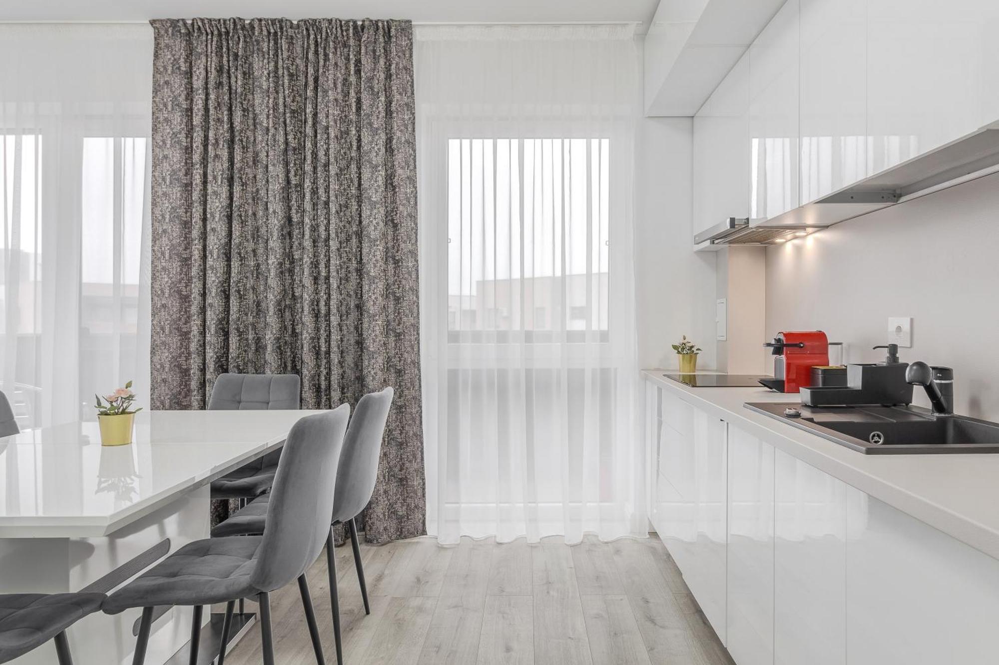 Pure Flat Apartment Oradea Bagian luar foto