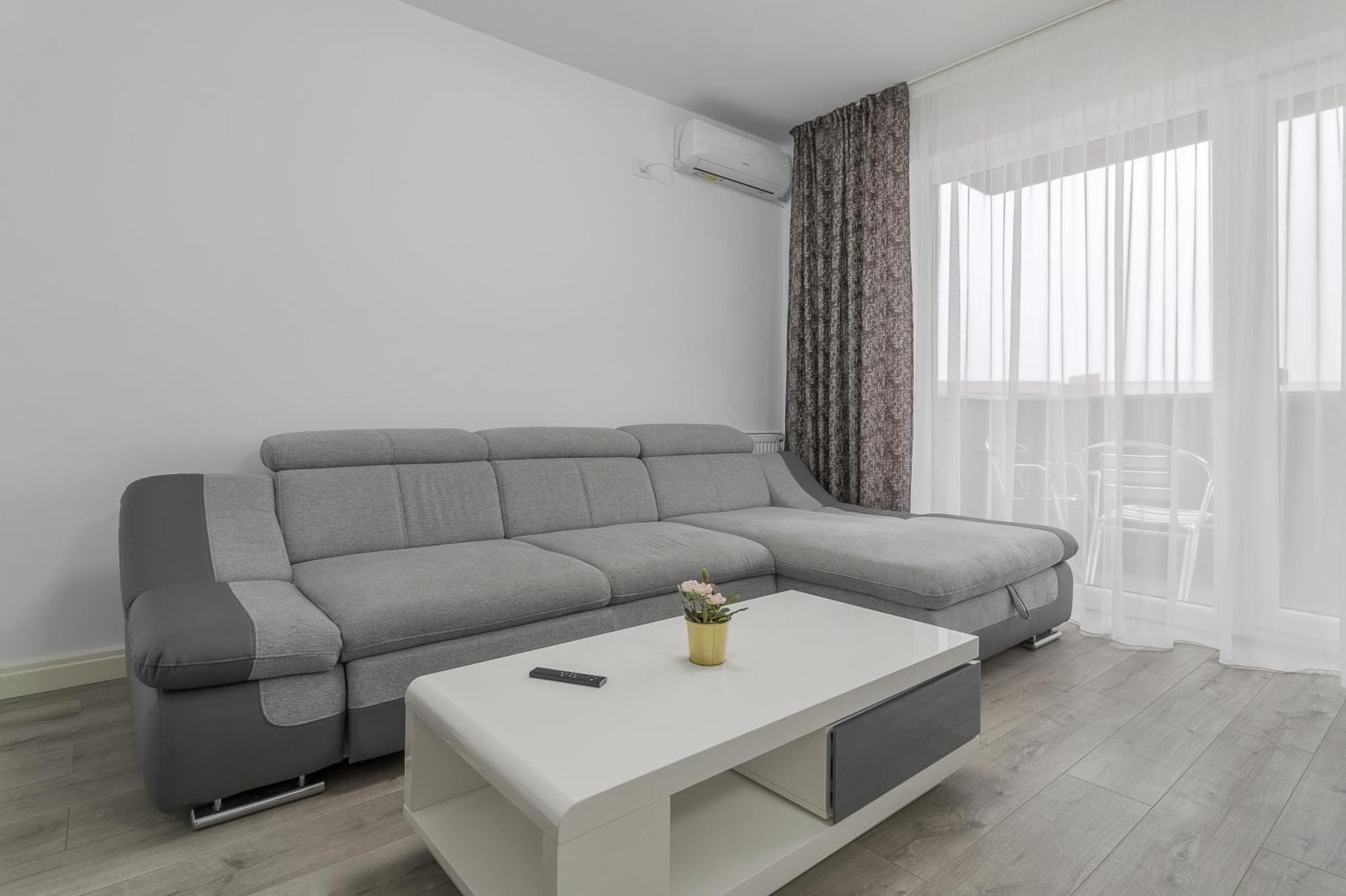 Pure Flat Apartment Oradea Bagian luar foto